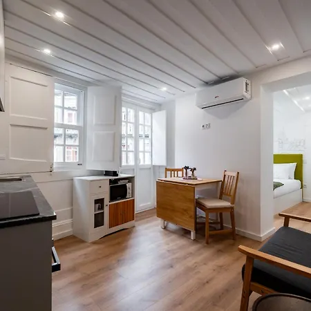 Casa Da Chica - Oliveira Apartmento 2º Drt * Гимарайнш